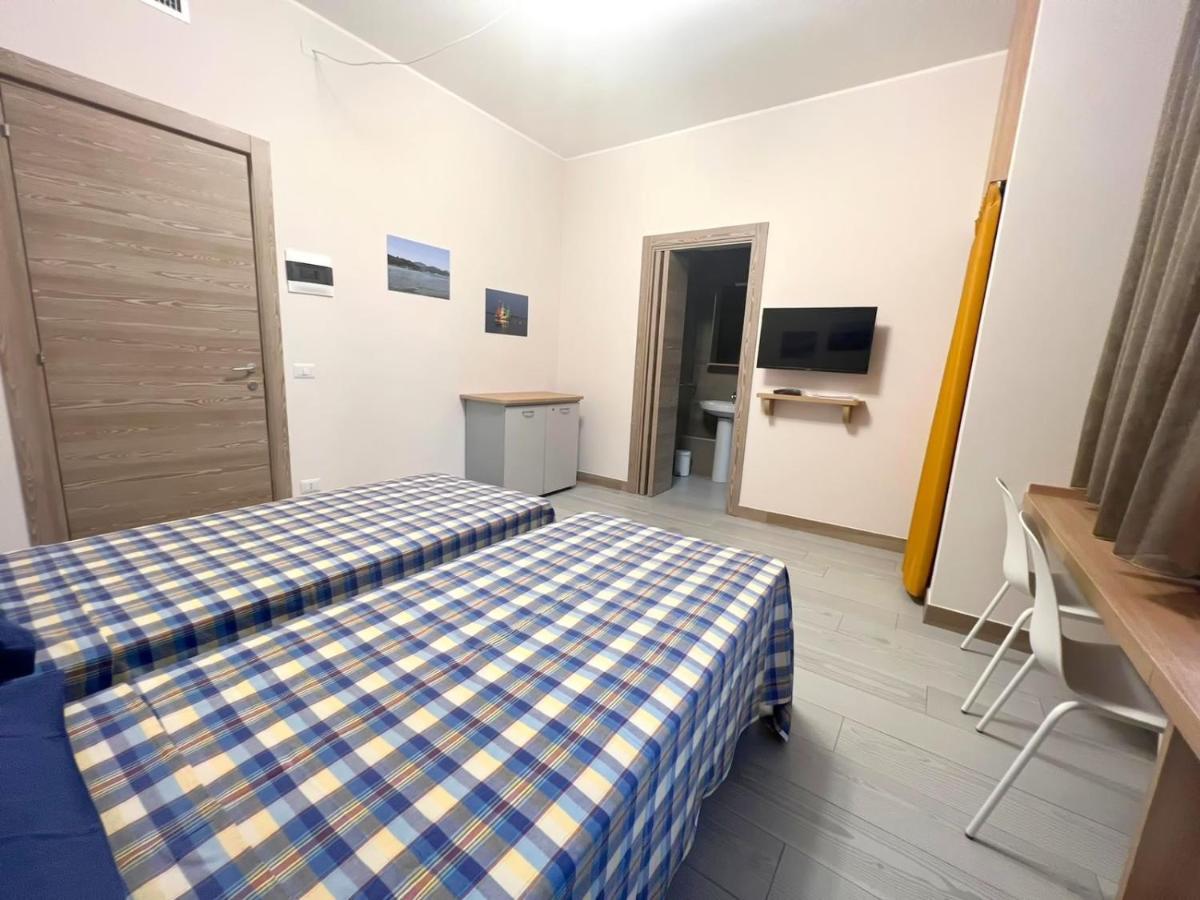 Sissi Comfort Rooms Foresteria Lombarda Monza Exterior photo
