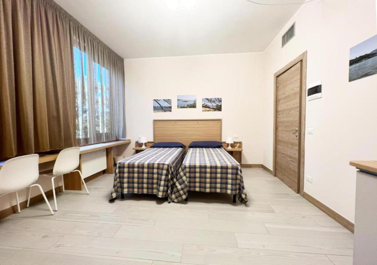 Sissi Comfort Rooms Foresteria Lombarda Monza Exterior photo
